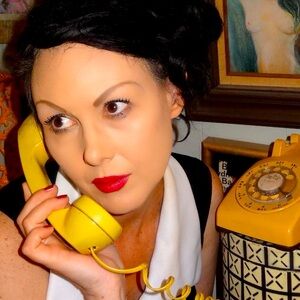 Meet your Posher, Regina